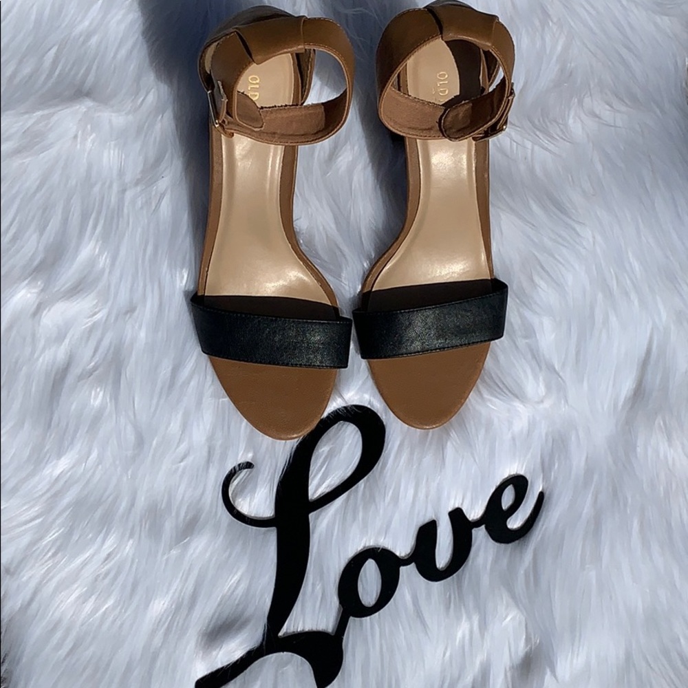 Old Navy Women’s Heel Sandals